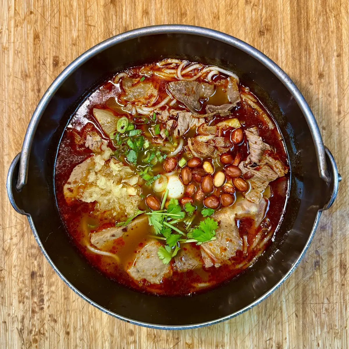spicy beef noodle soup 麻辣牛魔王